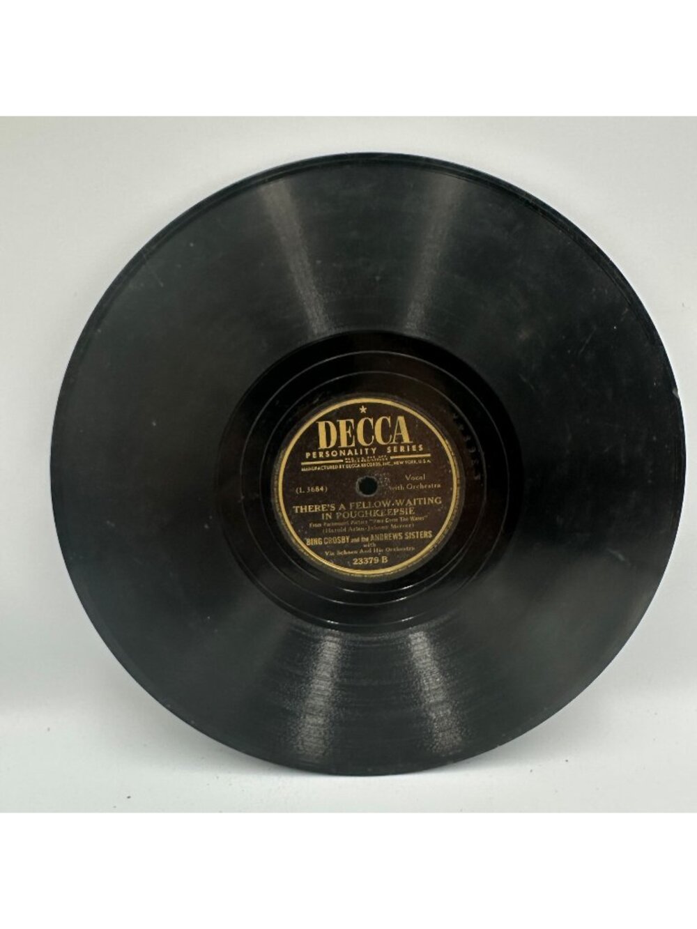 Bing Crosby & Andrews Sisters Ac-Cent-Tchu-Ate The Positive 78 RPM Decca 23379
